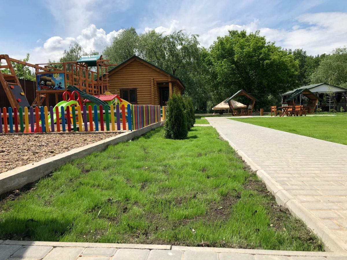 Рыбное Место Hotel Troitskoye Eksteriør billede